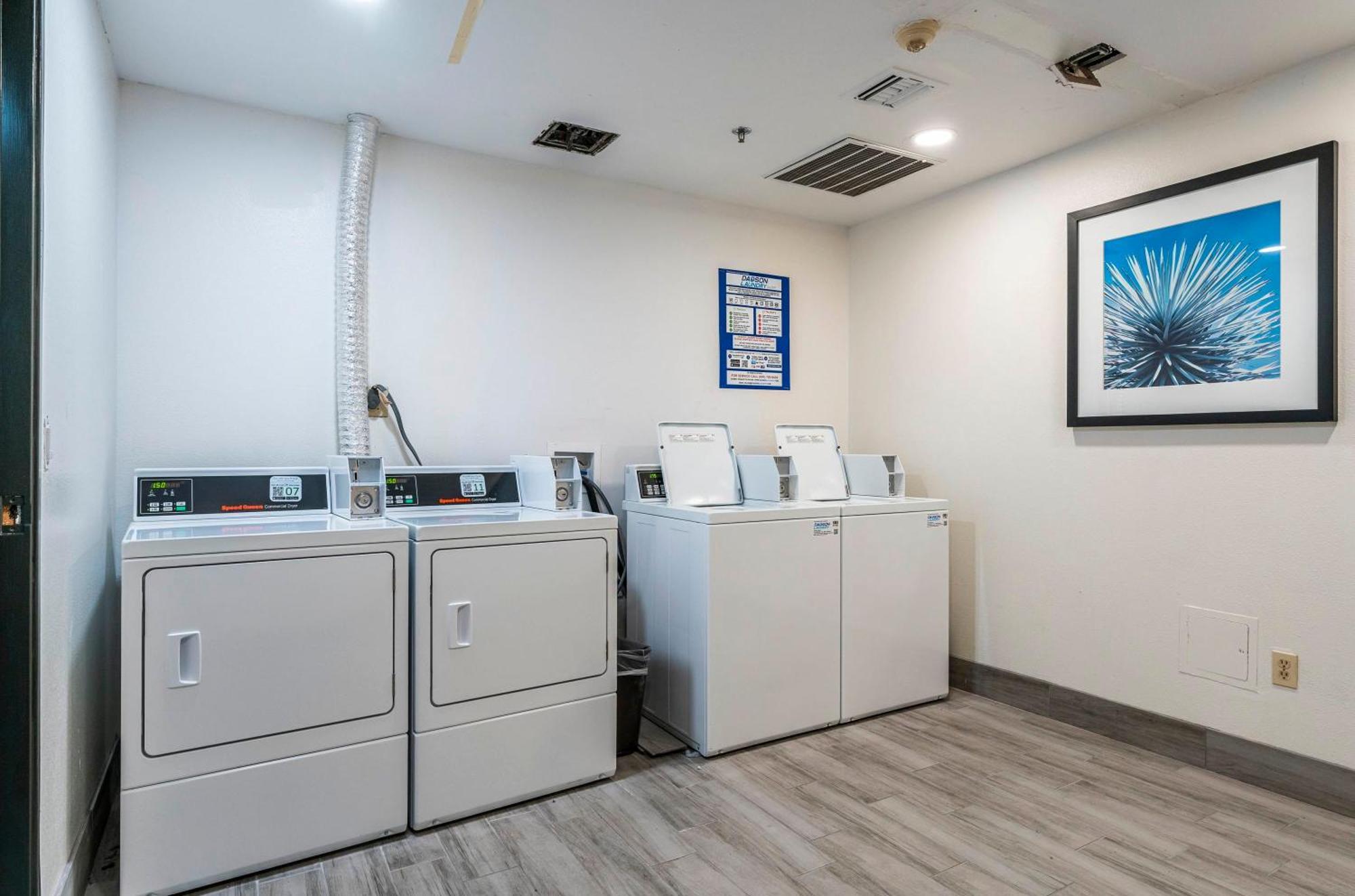 Tempe Promo Studio Apartment Екстериор снимка